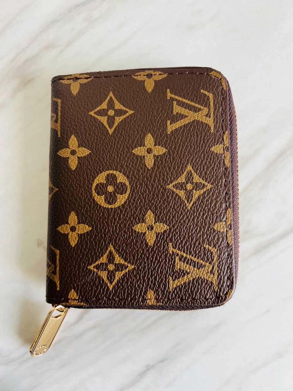 Louis Vuitton Brown Monogram Zip Card Holder Never Used
